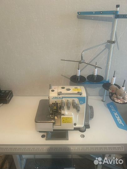 Оверлок для швейной машины