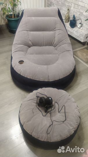 Надувная кушетка 