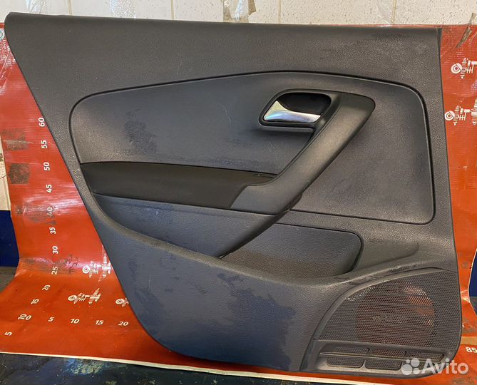 Volkswagen Polo Обшивка задн. левой двери