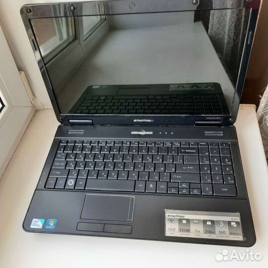 Нетбук emachines