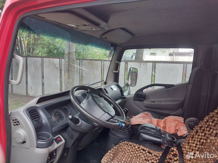 Nissan Cabstar, 2015