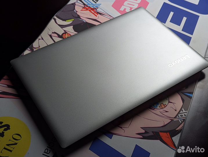 Lenovo SSD/IPS/FullHD 15.6
