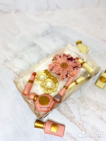 Шоколадная коробочка 8 марта