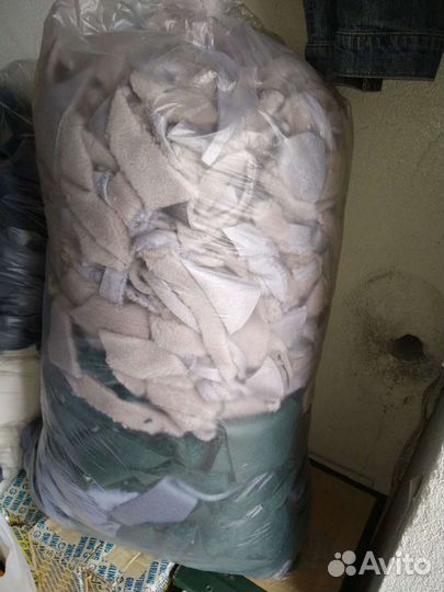 Куски искусственного меха