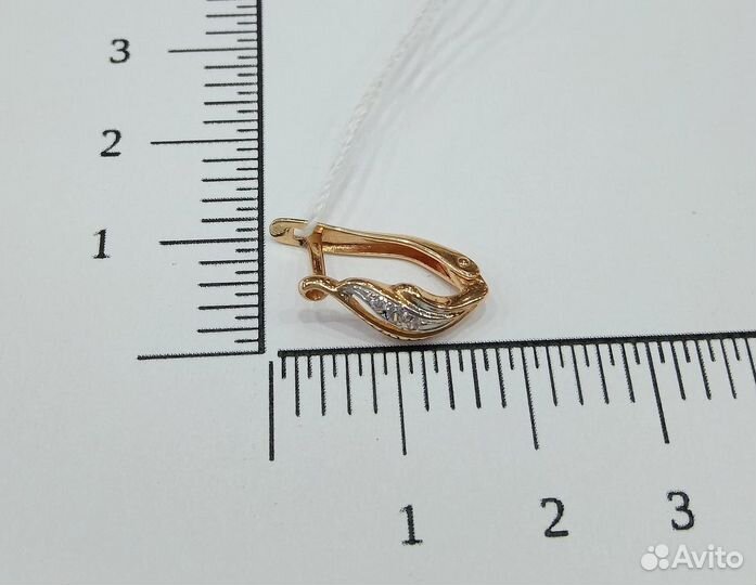 Серьги с синтетическим камнем Золото