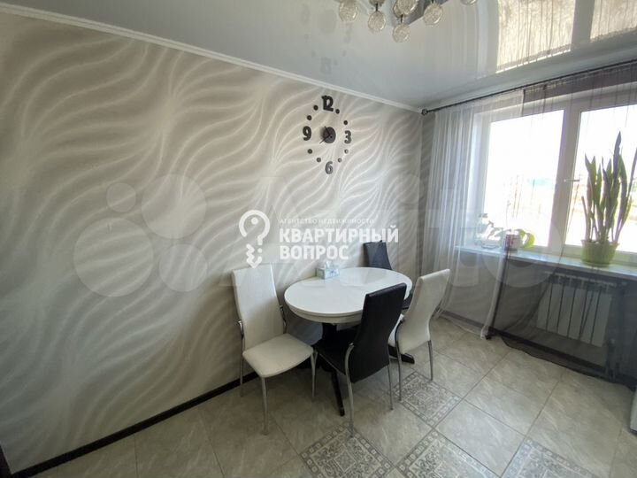 2-к. квартира, 62 м², 6/16 эт.