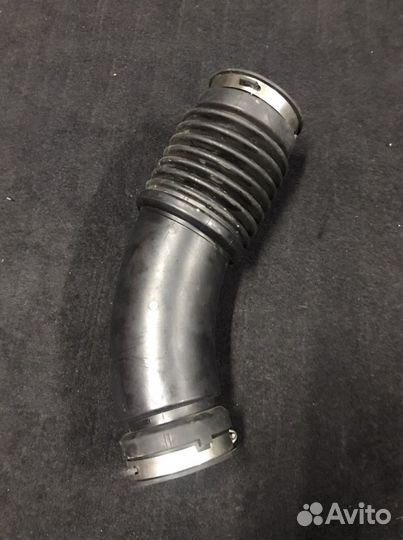 Патрубок воздушного фильтра Jeep Grand Cherokee WK