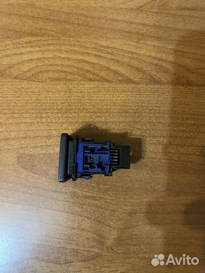 Кнопка обогрева лобового стекла Toyota Highlander