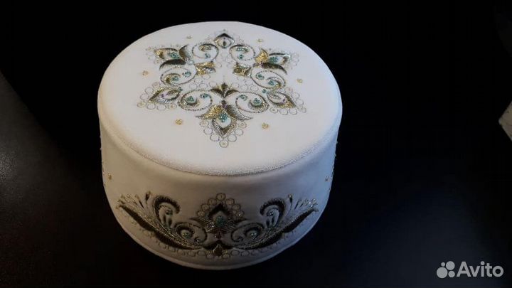 Тюбетейка белая