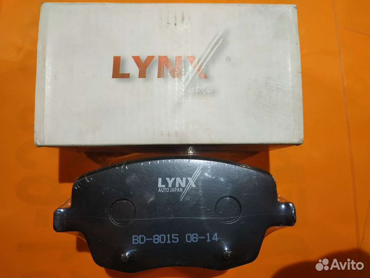 Тормозные колодки (новые) передние BD8015 Lynxavto