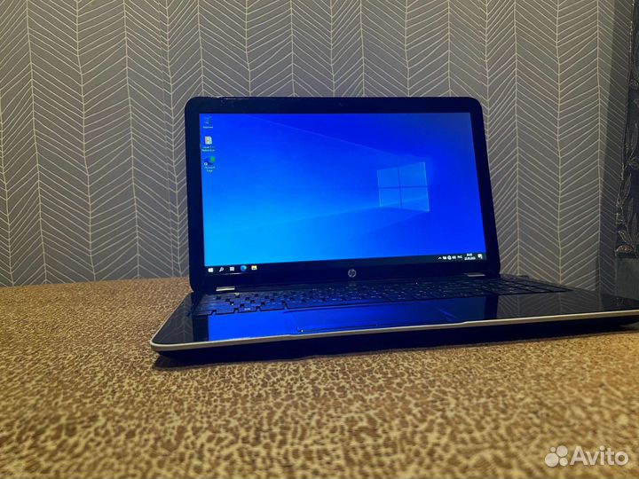 Ноутбук hp core i3, ssd 256,hdd500,OZU8GB