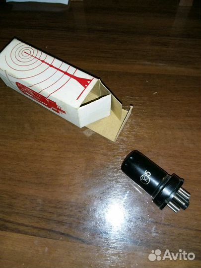 Радиолампа 6ж8 оригинальная