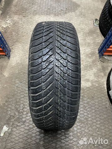 Goodyear Eagle Ultra Grip GW-3 205/50 R17 89H