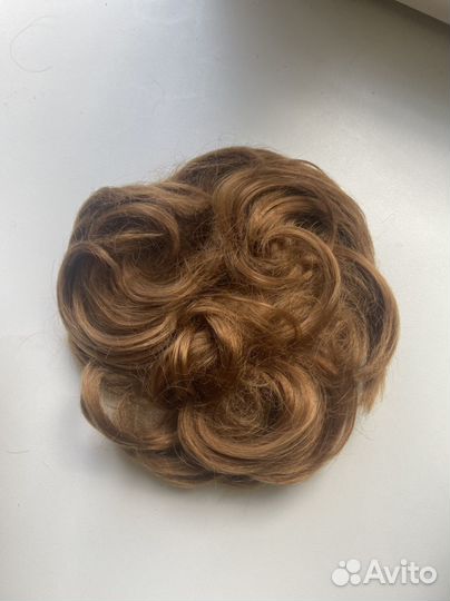 Хвост шиньон на крабе и резинке