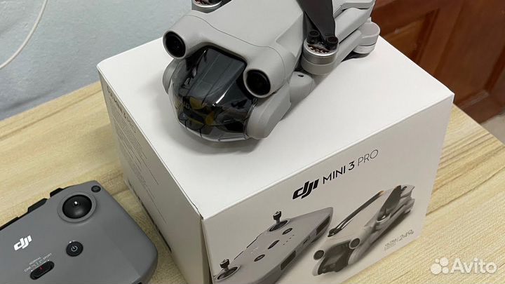Квадрокоптер DJI Mini 3 Pro Fly More Combo + Сумка