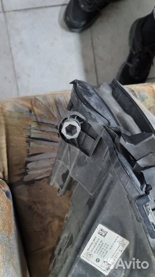 Фара передняя правая Mercedes W213