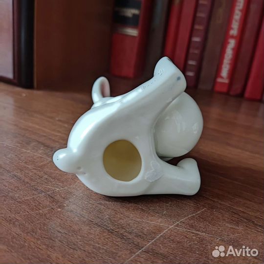 Фарфоровая статуэтка пасхальный кролик (заяц)