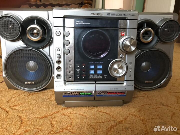 Музыкальный центр