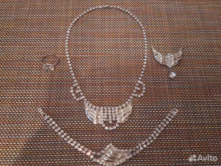 Комплект бижутерии. Яблонекс. Чехословакия