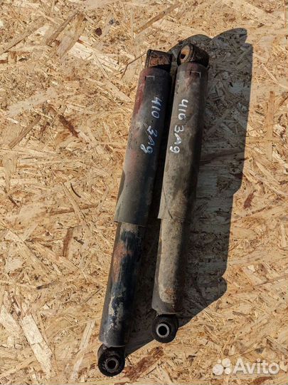 Амортизаторы задние mercedes t1 t2 410d бус будка