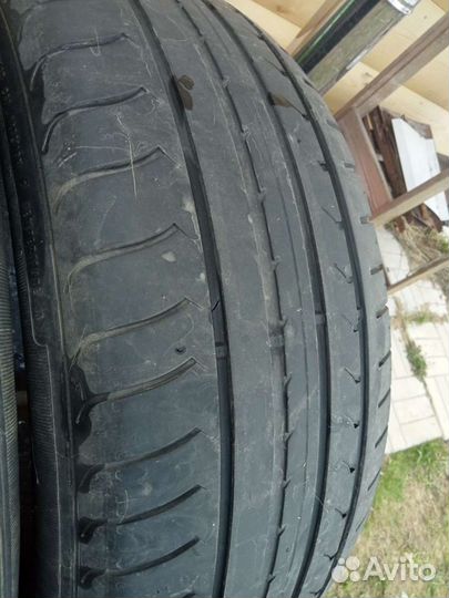 Goodyear EfficientGrip 235/60 R17 102