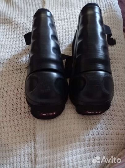 Хоккейные Шлем,Щитки,Налокотники