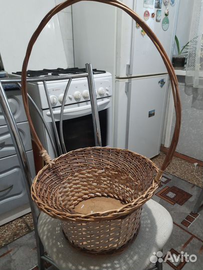 Корзина плетеная