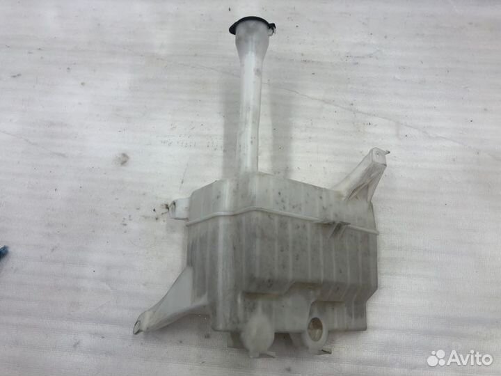 Бачок омывателя Toyota Camry V50/V55 2011- 2018