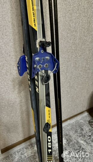 Беговые лыжи с ботинками и палками