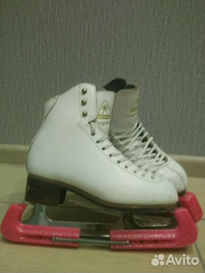Коньки профессиональные
