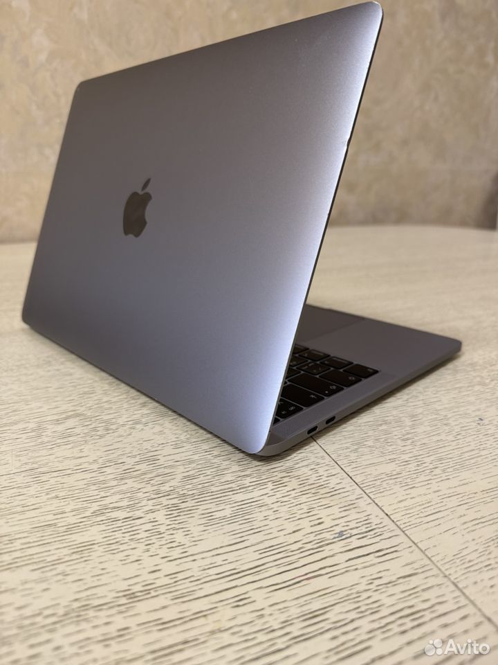 Apple macbook pro 13 2018