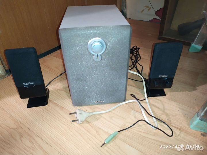 Акустическая система Edifier