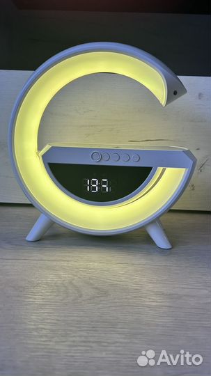 Беспроводное зарядное устройствои колонка