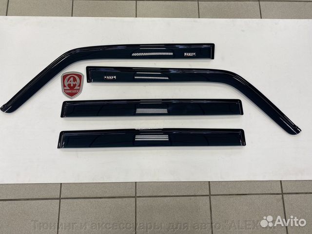 Дефлектора на окна тёмные Mitsubishi Pajero II