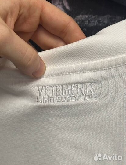 Футболка Vetements Season Lux