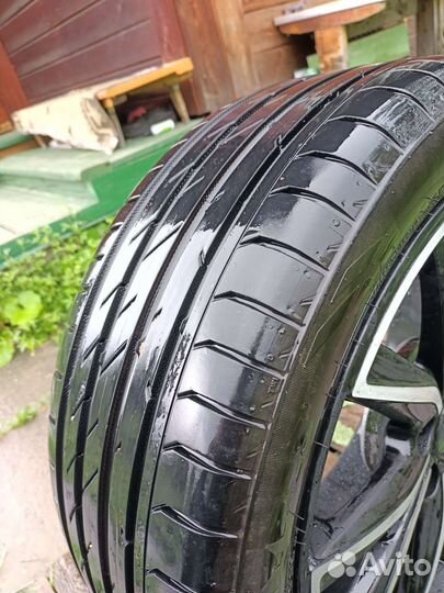 R17 Nokian Tyres Nordman SZ2 215/50, PCD 5x114.3 DIA 66.1