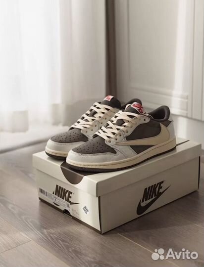 Nike Air Jordan 1 low x travis scott