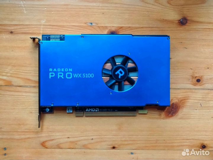 AMD Radeon Pro WX5100 8GB