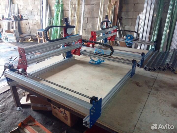 Фрезерный станок с чпу Рабочее поле 1000х1000