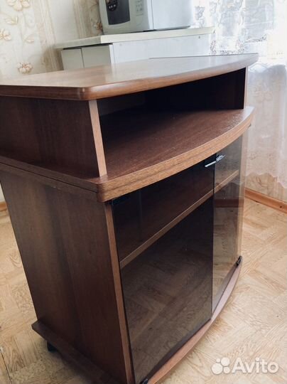 Тумба под телевизор