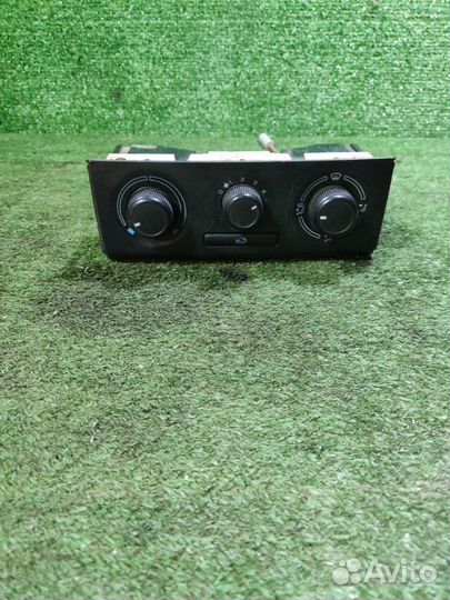 Блок управления печкой Skoda Fabia 2 2009