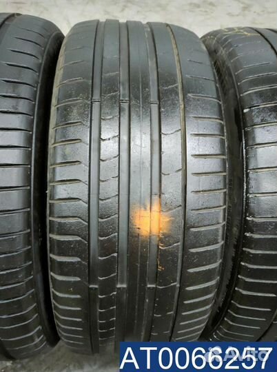 Pirelli P Zero PZ4 255/40 R21 98H
