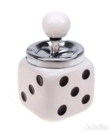 Пепельница бездымная в форме игральных костей