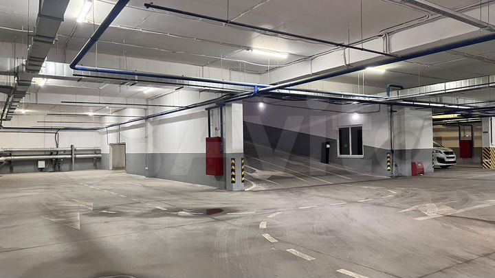 Машиноместо, 14 м²