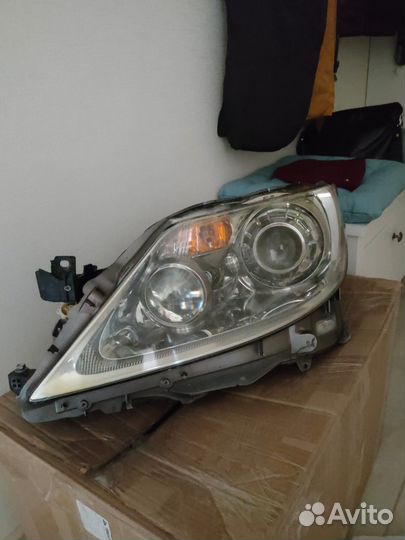 Фара левая для lexus LS460