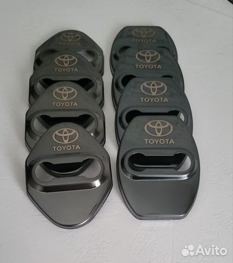 Накладки на дверные замки (концевики) Toyota
