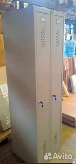 Шкаф металлический кабинка для раздевалок