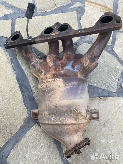 Выпускной коллектор с катализатором