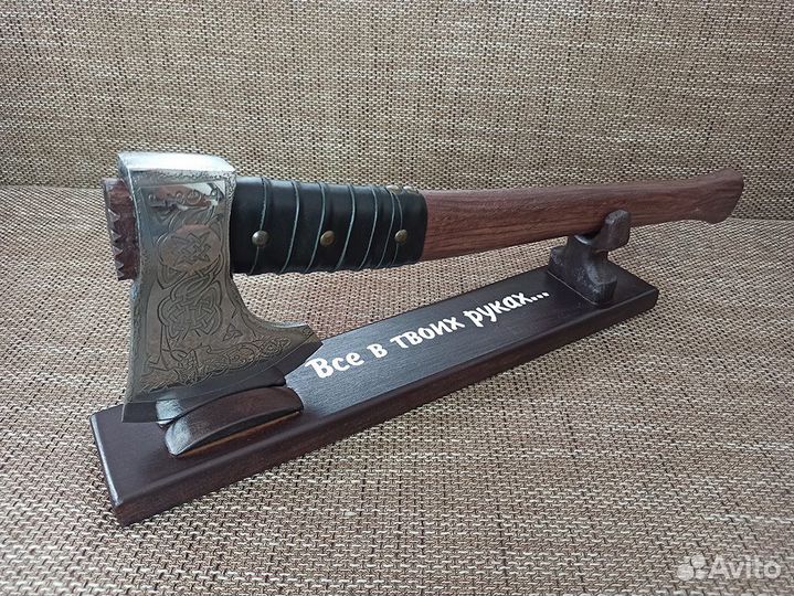 Топор ручной работы