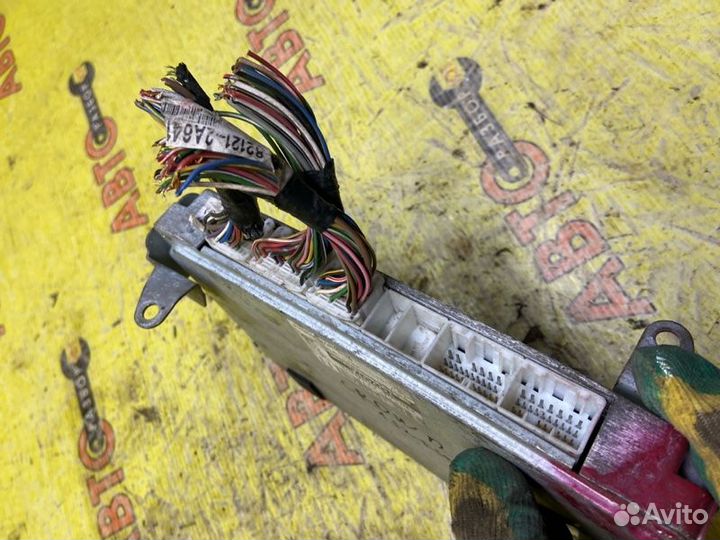 Эбу двигателя Toyota Crown 1JZ-FSE 2002